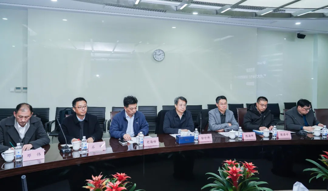 常州大学徐守坤书记、陈海群校长一行莅临QG刮刮乐参观考察(图5)